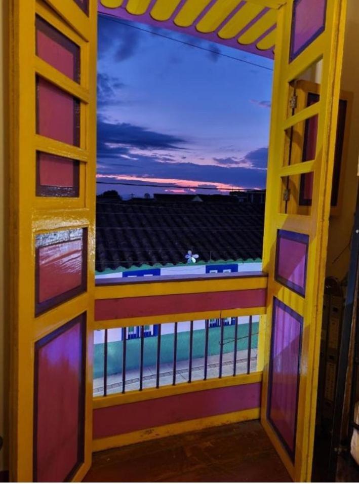 Hostal Bremen Jq ฟิลานเดีย ภายนอก รูปภาพ