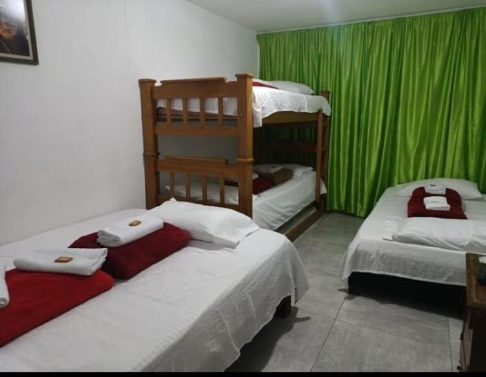 Hostal Bremen Jq ฟิลานเดีย ภายนอก รูปภาพ