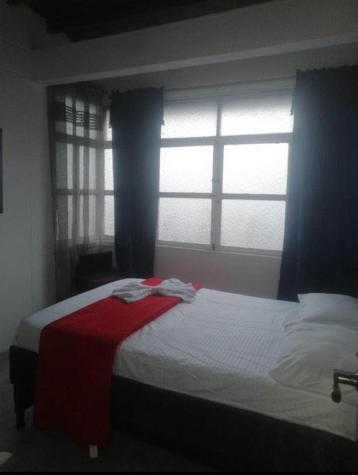 Hostal Bremen Jq ฟิลานเดีย ภายนอก รูปภาพ