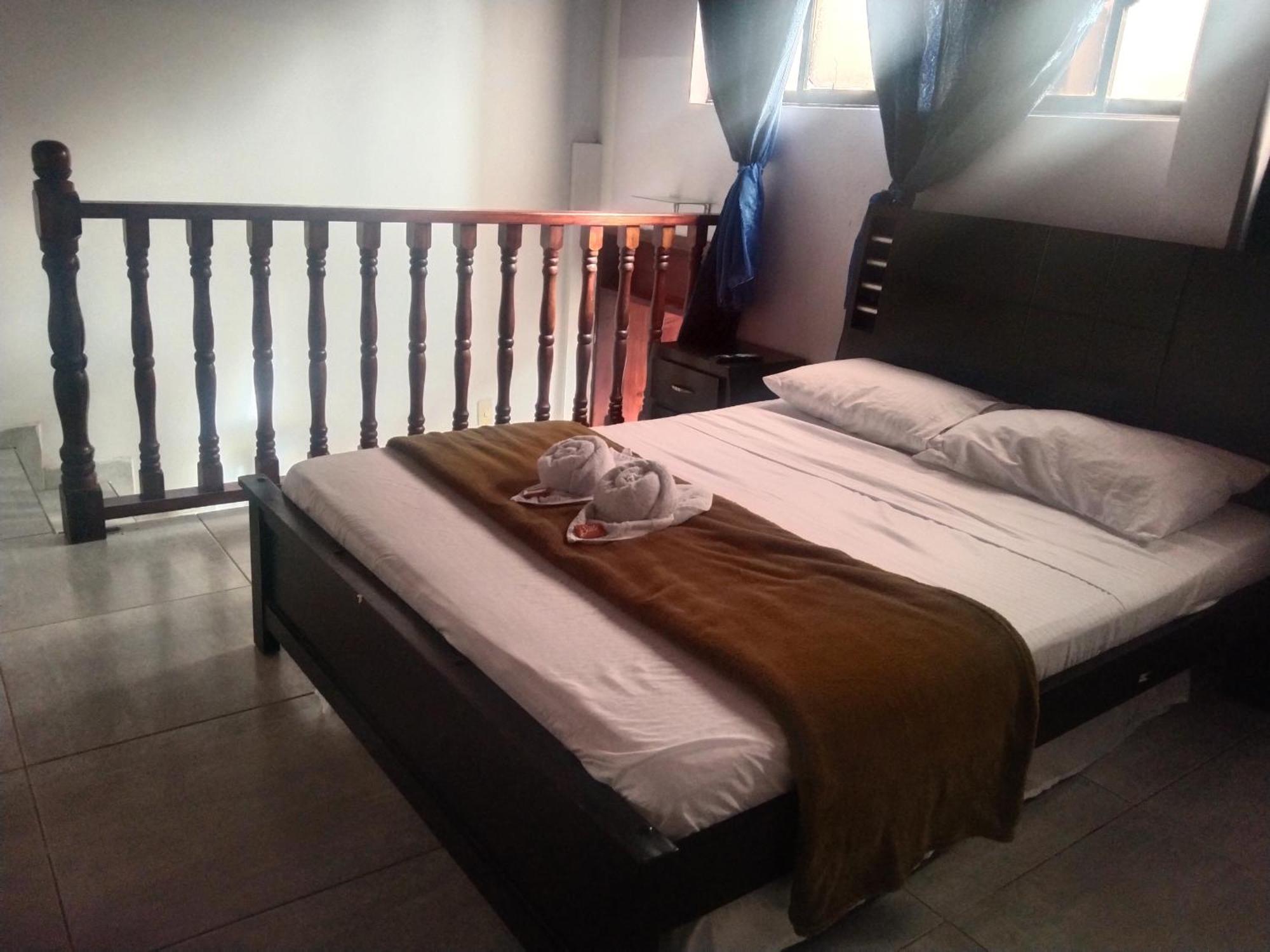 Hostal Bremen Jq ฟิลานเดีย ภายนอก รูปภาพ
